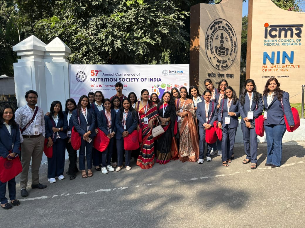 Awards ceremony - Dr. Rupali Shinde (Rokade) receiving recognition